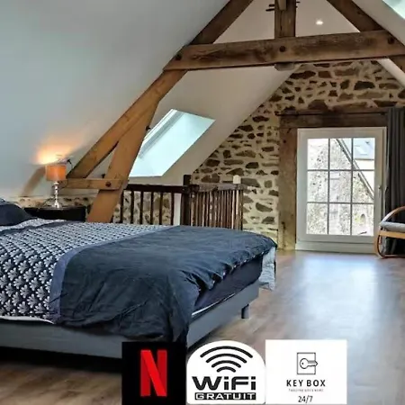 La Petite Maison En Pierre * Mayenne