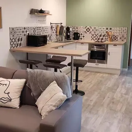 La Petite Maison En Pierre - Classe 3 Etoiles בית נופש מאיין