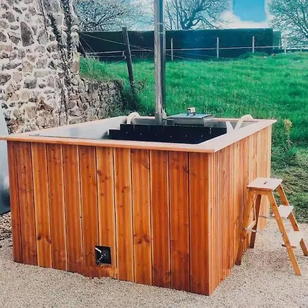 Casa de Férias La Petite Maison En Pierre - Classe 3 Etoiles Mayenne