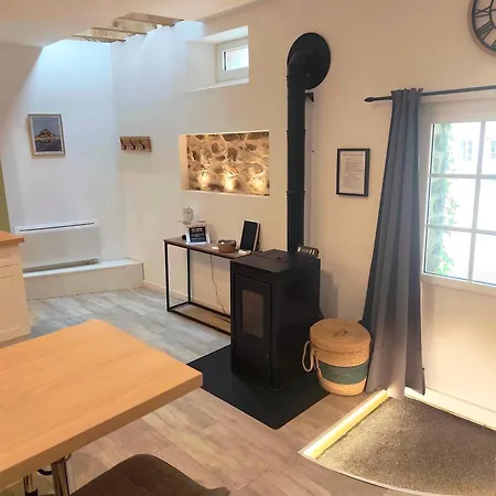 Casa de Férias La Petite Maison En Pierre - Classe 3 Etoiles *