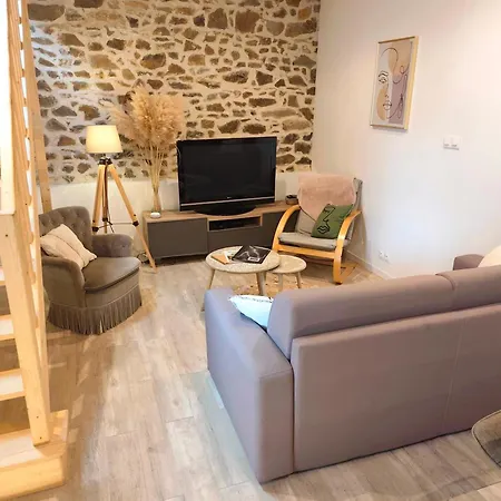 Casa de Férias La Petite Maison En Pierre - Classe 3 Etoiles