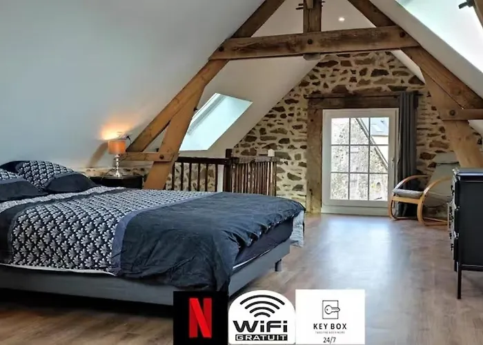 La Petite Maison En Pierre * Mayenne