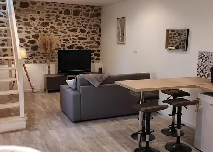 Holiday home La Petite Maison En Pierre