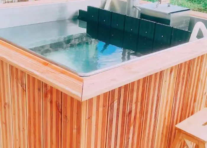 La Petite Maison En Pierre * Mayenne